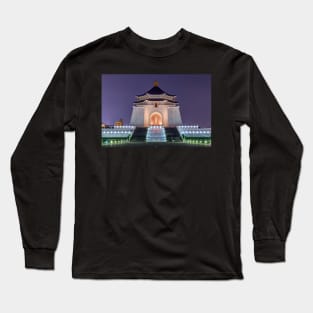 National Chiang Kai-shek Memorial Hall in Taipei, Taiwan Long Sleeve T-Shirt